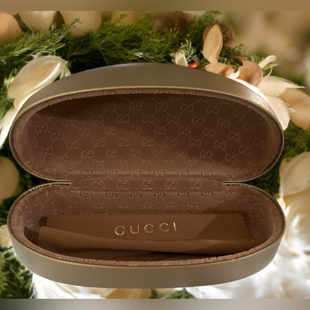 Gucci XL Clamshell Sunglass/Glasses Case